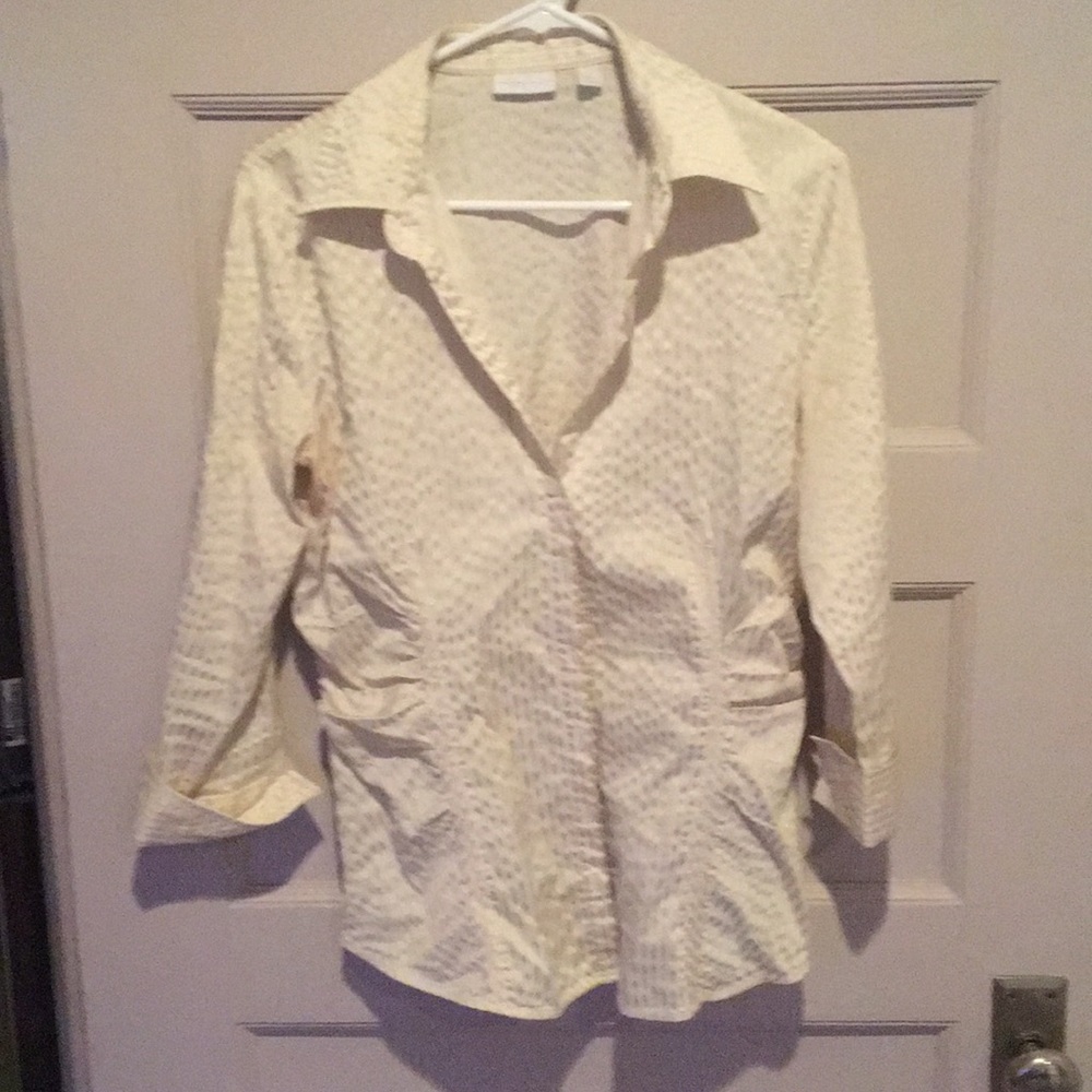 *SOLD* 3 for 10! Button up top